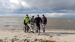 Sztafeta rowerowa policjantów dla chorego kolegi