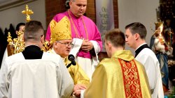 Święcenia prezbiteratu w olsztyńskiej katedrze