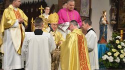 Święcenia prezbiteratu w olsztyńskiej katedrze