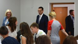 Prmier Mateusz Morawiecki na spotkaniu z młodzieżą z Ukrainy, Białorusi i Litwy