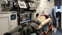 Centrum Symulacji Medycznych otworzyło drzwi dla olsztyńskich licealistów