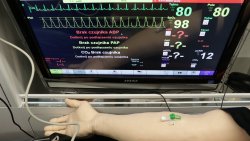 Centrum Symulacji Medycznych otworzyło drzwi dla olsztyńskich licealistów