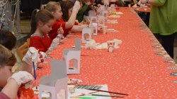 Malowanie bombek w Galerii Warmińskiej