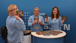 Malowanie bombek w Galerii Warmińskiej