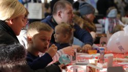 Ostróda - Malowanie bombek z Radiem Olsztyn