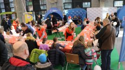 Ostróda - Malowanie bombek z Radiem Olsztyn