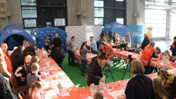 Ostróda - Malowanie bombek z Radiem Olsztyn