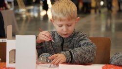 Ostróda - Malowanie bombek z Radiem Olsztyn