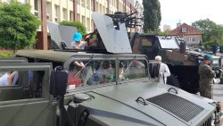 Piknik wojskowy na Placu Solidarności w Olsztynie