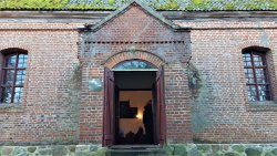 Łęguty - pogrzeb ekumeniczny ofiar Armii Czerwonej