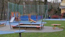 Plac zabaw na ścieżce edukacyjno-ekologiczej