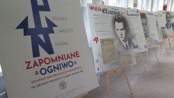 Odsłonięcie tablicy upamiętniającej organizację \