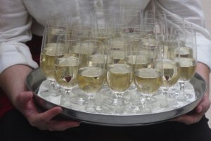 Jak uporać się z kacem i bólem nóg?