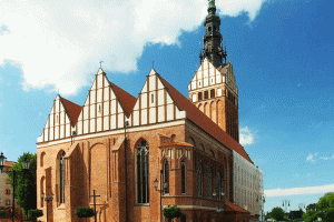 Można z niej zobaczyć Mierzeję Wiślaną. Wieża widokowa elbląskiej katedry ponownie otwarta