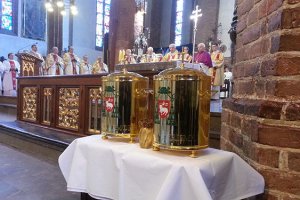 Wielki Czwartek. Oglądaj transmisję wideo Mszy Krzyżma z konkatedry św. Jakuba w Olsztynie