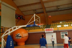  Broken Ball