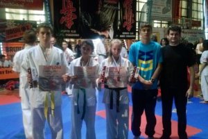 Dobry sprawdzian karateków kyokushin przed ME juniorów