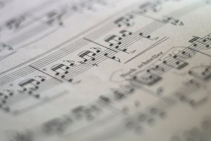 Prezydent Olsztyna wręczył doroczne nagrody. Wśród uhonorowanych osoby ze świata nauki i sztuki