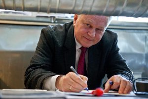  Janusz Piechocki: nad wszystkim czuwa 