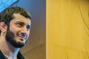  Mamed Khalidow po treningu w Radiu Olsztyn - piątek, po godz. 17.05. Zaprasza Maciek Świniarski