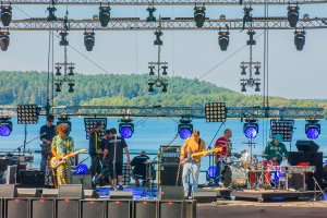 W Olsztynie ruszył Green Festival. Trzydniowa impreza ściągnęła nad Ukiel gwiazdy muzyki i turystów. Uruchomiono dodatkowe autobusy
