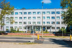 Ogniska COVID-19 w regionie. Zakażenia w Komendzie Wojewódzkiej Policji i DPS-ach