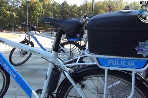  Zobacz jak policjanci testują elektryczne rowery