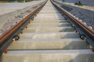 Rozbudowa sieci tramwajowej i nietypowe klasyki. Posłuchaj 