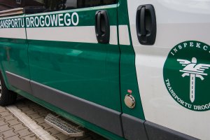 Inspektorzy zatrzymali kierowcę tira. Wyniki kontroli okazały się zaskakujące