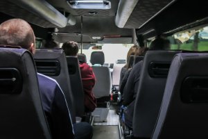 Niebezpieczna podróż w busie. ITD zabiera dokumenty i zapowiada kolejne kontrole