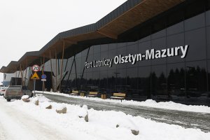  Z lotniska w Szymanach do hotelu w Wałpuszu