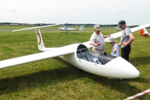 Ratusz chce za  lotnisko w Dajtkach 500 tys. zł rocznie. Aeroklub daje 170 tys.  Spór trwa