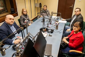 Ring polityczny:o proteście w Sejmie, szybkim internecie i odebraniu stopni generalskich