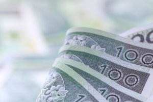 Lichwiarze wyłudzali mieszkania za drobne pożyczki. Oszukali kilkaset osób