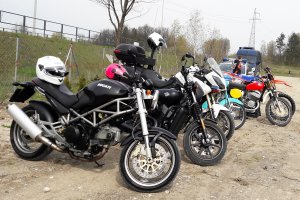 Kierowcy - uwaga na jednoślady! W ubiegłym roku w wypadkach zginęło 7 motocyklistów, ten sezon też nie zaczął się dobrze