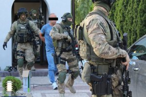 Funkcjonariusze z Olsztyna rozbili zorganizowaną grupę przestępczą handlującą nielegalnie paliwem