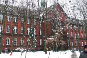 Sprawa zarządzania szpitalem w Giżycku nadal nie rozstrzygnięta. Sąd Apelacyjny odroczył wydanie wyroku