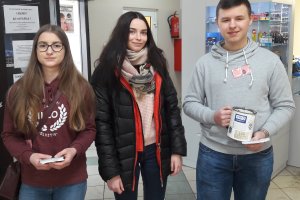 Olsztynianie pomagają potrzebującym. W sklepach trwa akcja Kurczaczek