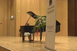 Uczniowie szkół muzycznych z całej Polski rywalizują w konkursie pianistycznym
