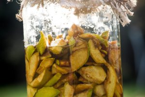 Syrop z pigwy na zimę - bogate źródło witaminy C