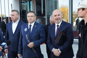 Prokuratura zbada, czy na wystawie w Galerii Dobro w Olsztynie zostały znieważone symbole narodowe