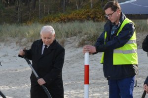 Przekop przez Mierzeję Wiślaną coraz bliżej. Pierwsze łopaty poszły w ruch