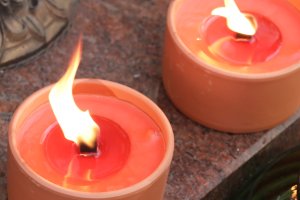 Czym różni się Dzień Zaduszny od Wszystkich Świętych?