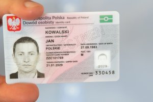W pierwszym tygodniu złożono już ponad 67 tysięcy wniosków o e-dowód