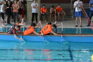 Smocze łodzie w olsztyńskiej Aquasferze. Uczniowie rywalizowali w nowej konkurencji