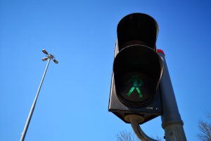 Ponad 660 tysięcy złotych na nowoczesne przejścia dla pieszych. Pieniądze trafią do 8 samorządów