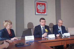 Egzamin gimnazjalny w regionie odbył się zgodnie z planem. Test ósmoklasisty także powinien przebiec bez zakłóceń