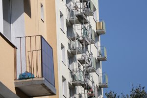 PiS zapowiada nowy program. Chce modernizować bloki z wielkiej płyty