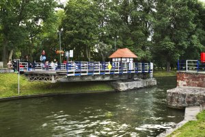 Awaria na Kanale Łuczańskim. Konstrukcja mostu nie wytrzymała temperatur