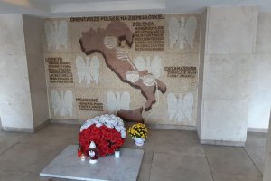 Z Polski do ziemi włoskiej. Młodzi ludzie podróżują szlakiem walk gen. Andersa